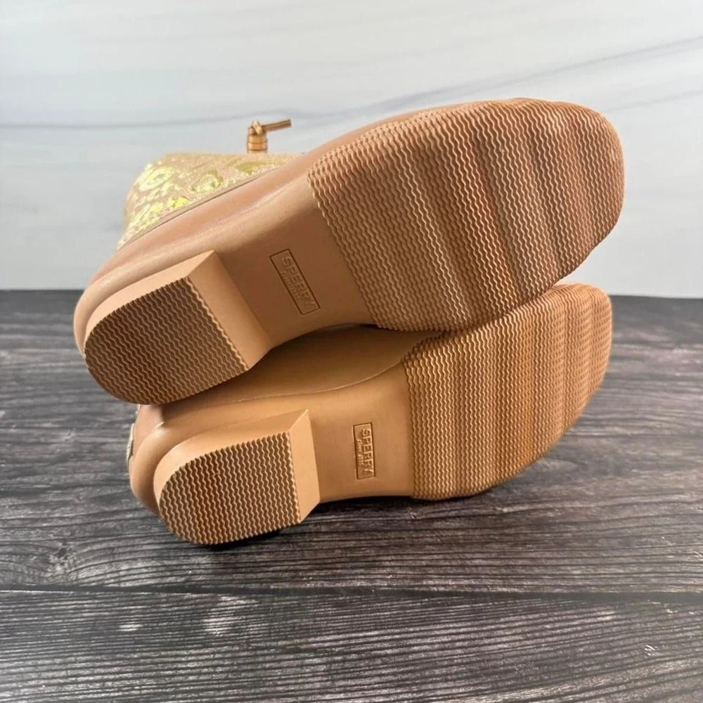 Sperry rain boots. Women's 6.5